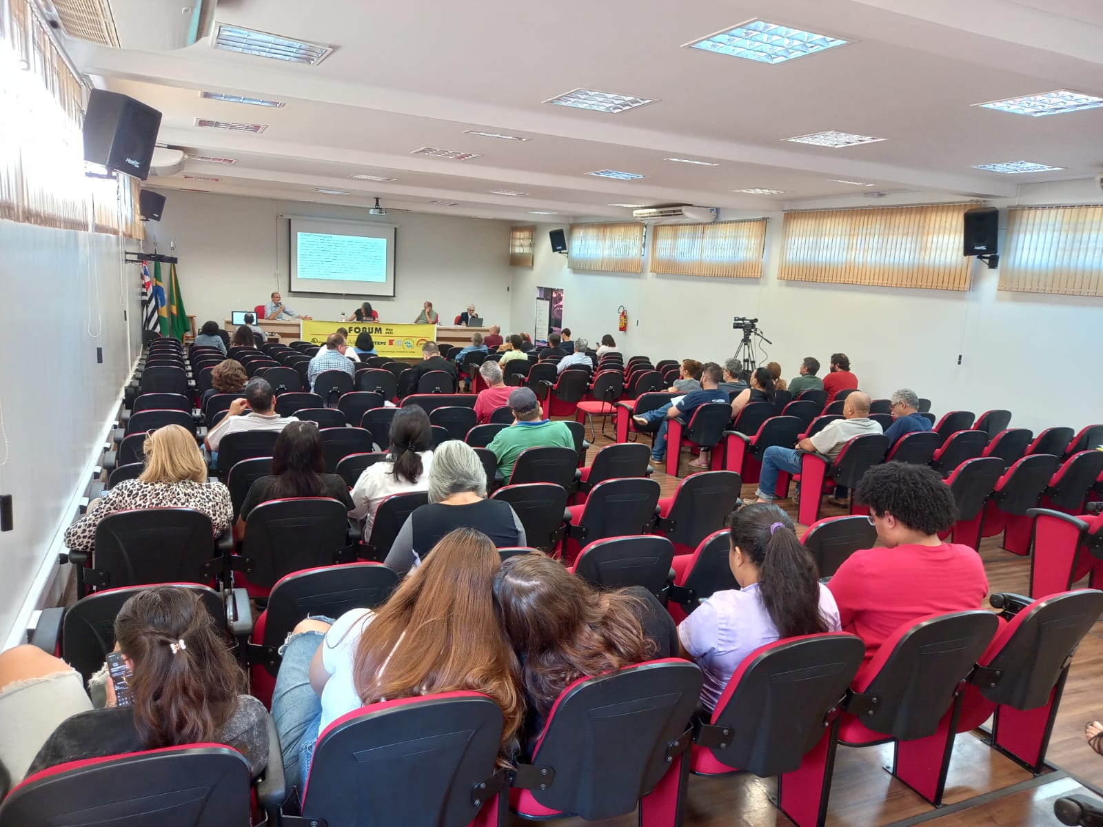 Sinteps presente no debate promovido pelo Fórum das Seis